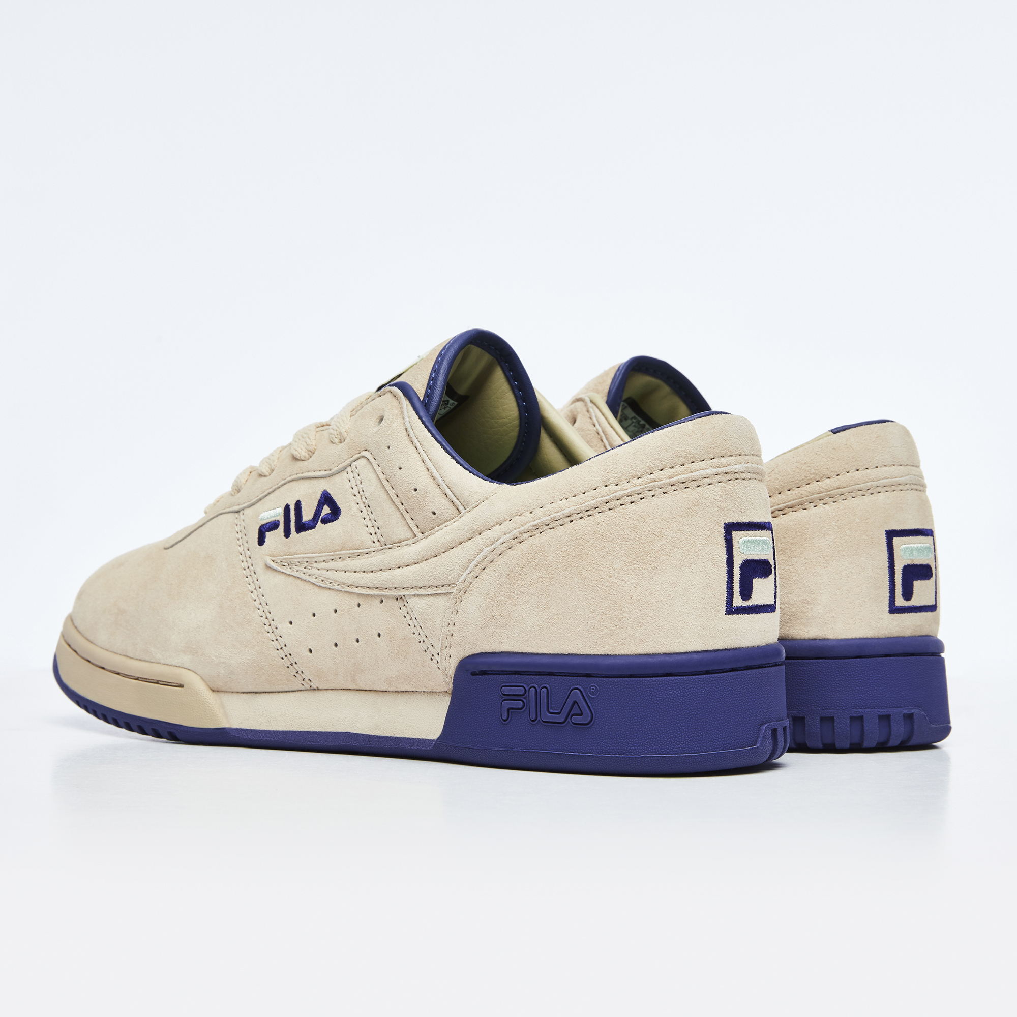 s_171_Fila Original Fitness X Akomplice_1VF80155_921_04_Studio_2000x2000