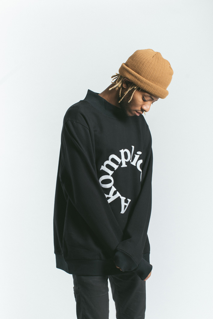 Akomplice Circle Mock Crew | Akomplice Clothing