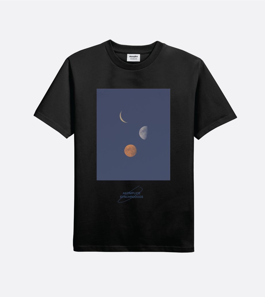 AK X SYNCHRODOGS – DREAMLIKE SHORT SLEEVE