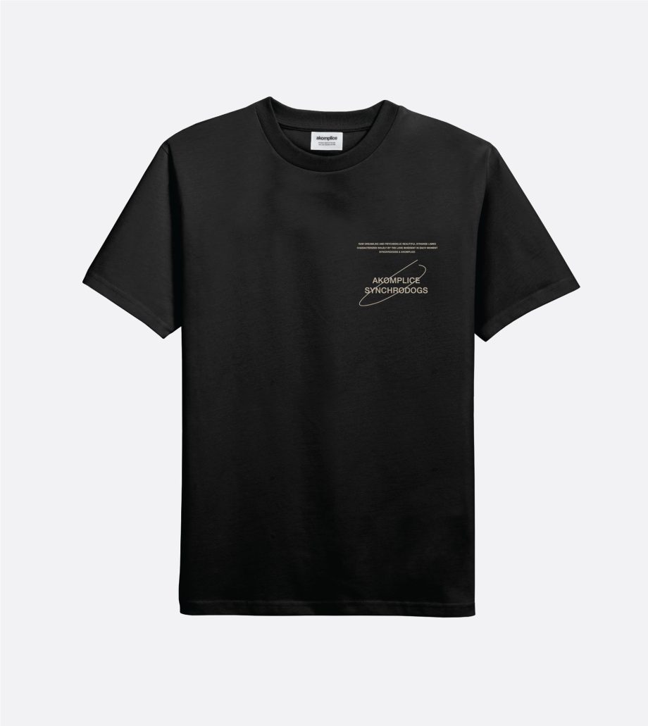 AK X SYNCHRODOGS - SCENIC SHORT SLEEVE