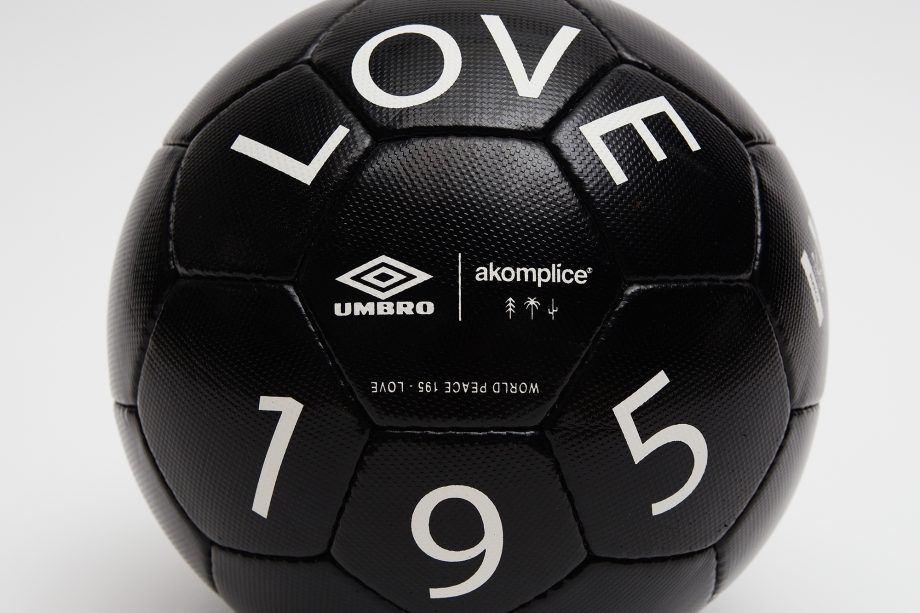 AK + UMBRO - LOVE & PEACE FUTBOL