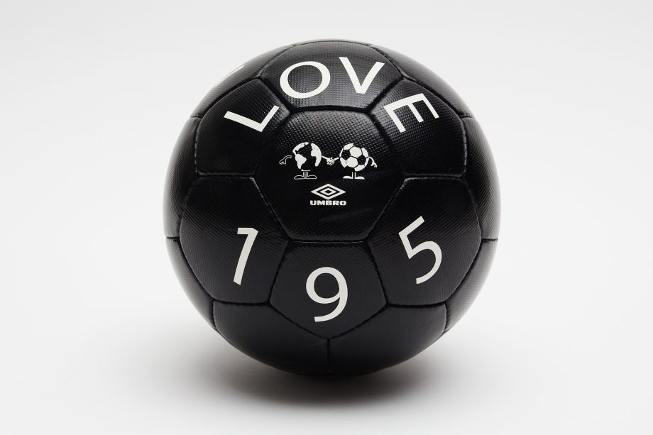 AK + UMBRO - LOVE & PEACE FUTBOL